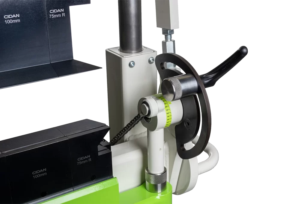 Ultraflexible Schwenkbiegemaschine CIDAN MFB