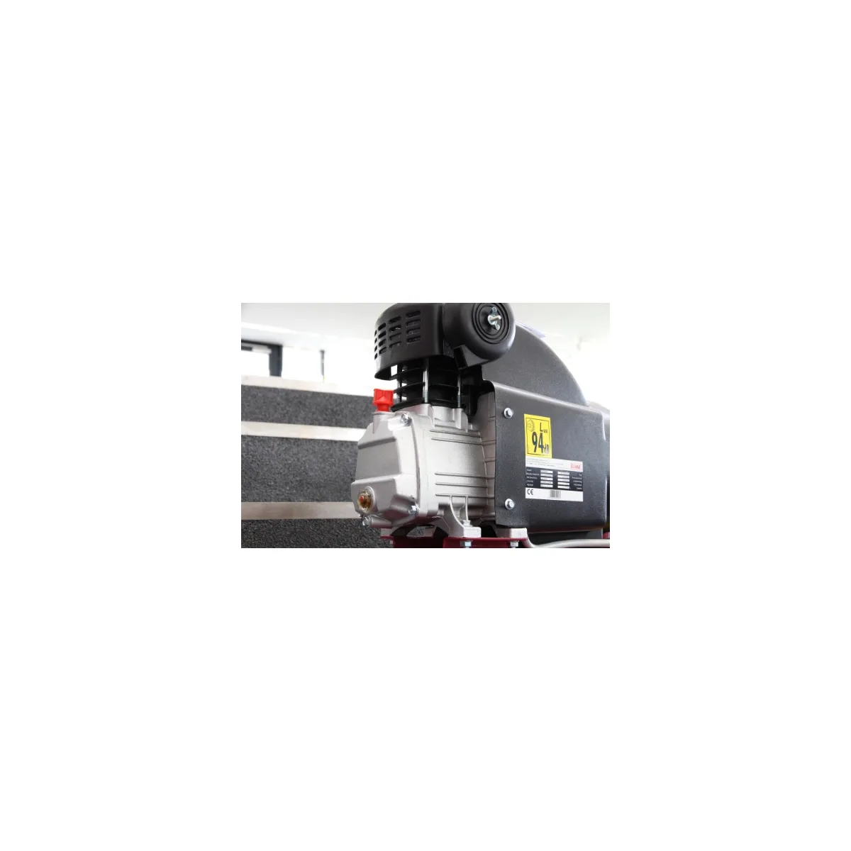 Kompressor EUROAIR 220/8/24 W