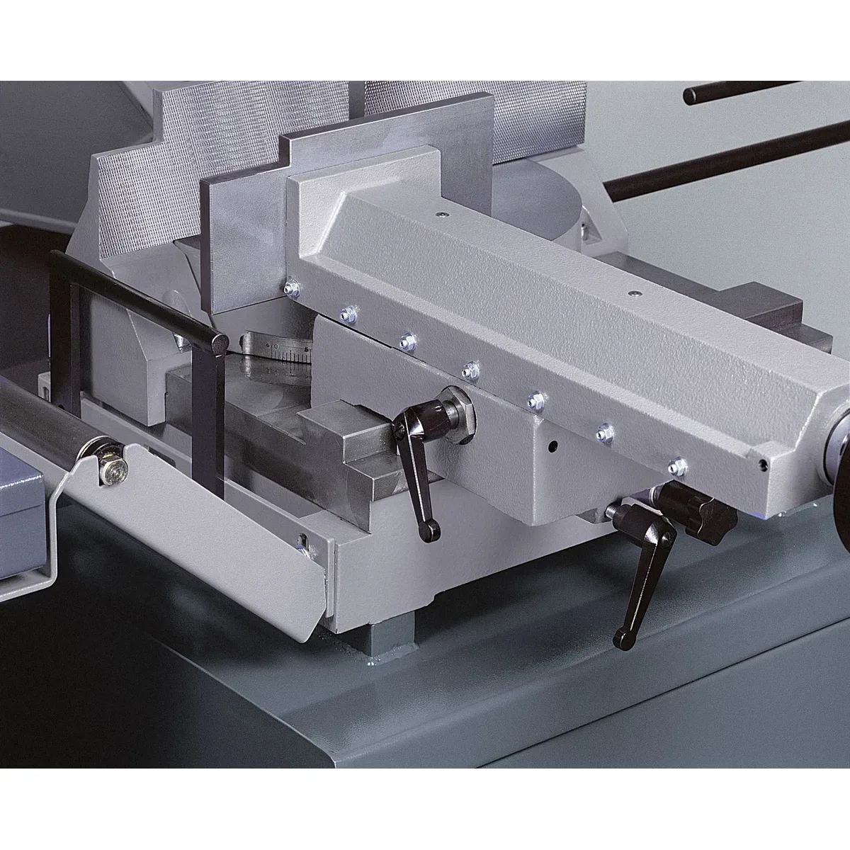Schwenkrahmen-Metallbandsäge MEP SHARK 282 CCS